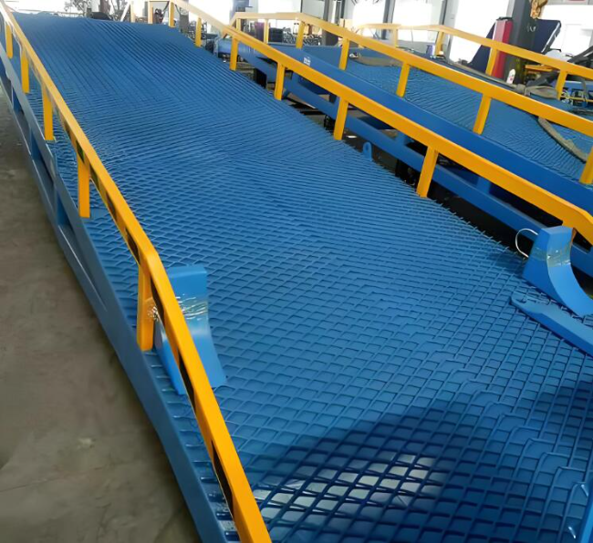 铁东移动式液压登车桥